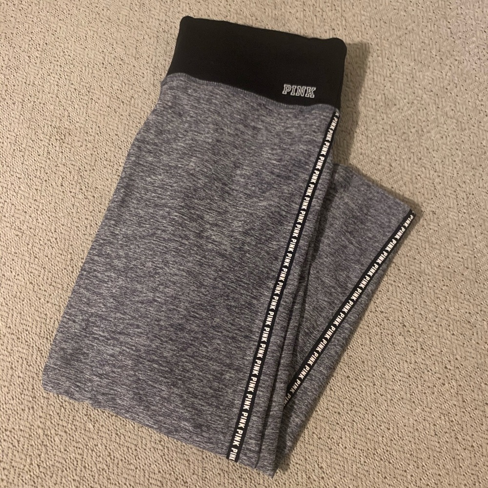 VS Pink Ultimate cropped leggings S